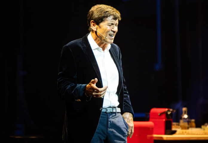 gianni morandi, stasera gioco in casa, teatro duse